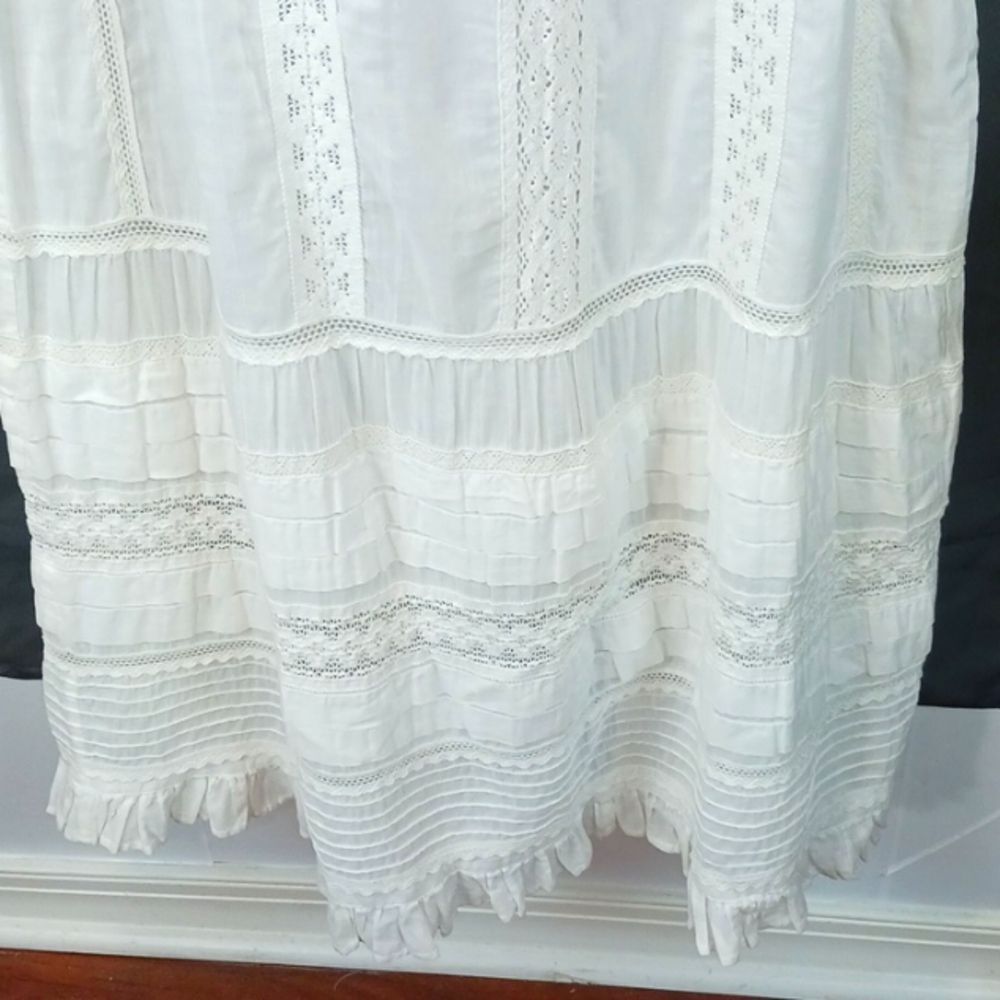 Chelsea & Violet Embroidered white cotton and lace sleeveless tiered maxi dress - Picture 6 of 16